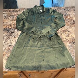 Women’s Abercrombie & Fitch long satin shirt dress